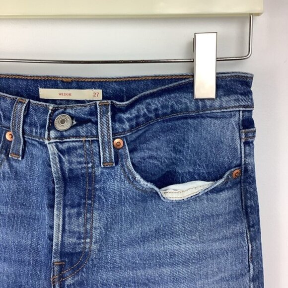 LEVI’S WEDGIE RAW HEM DISTRESSED JEANS 27 - Picture 4 of 11